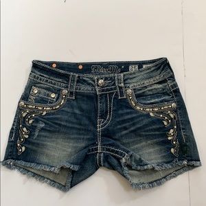 Authentic Miss Me women’s shorts size 25